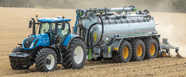 New Holland T7 Heavy Duty with PLM Intelligence tractors
